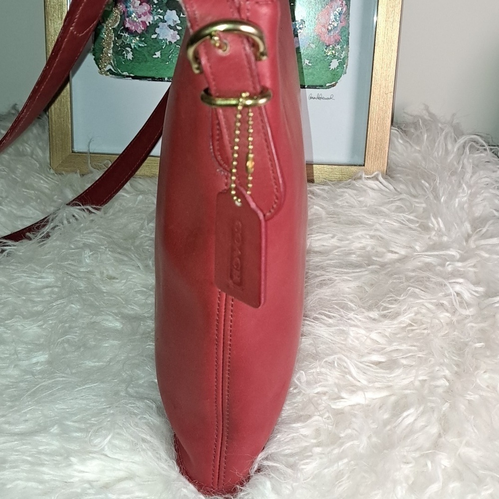 Coach Vintage USA 9806 Slim Bucket Equestrian Red Leather Legacy Shoulder Bag - Picture 5 of 15